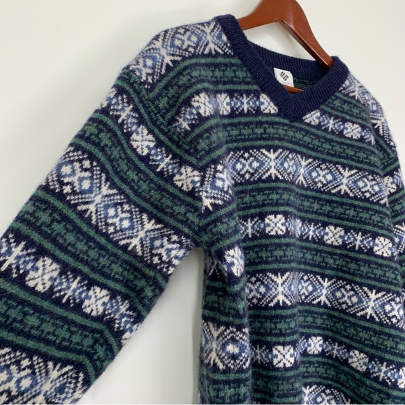 Vintage Columbia Men’s 100% Wool Fair Isle Sweater V-Neck Fuzzy Stripe Sz Large - Picture 3 of 16